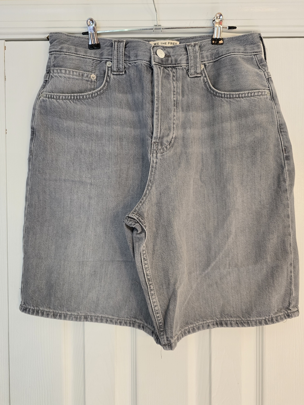 NWOT We The Free Montana Light Gray Denim Jeans Shorts - 28